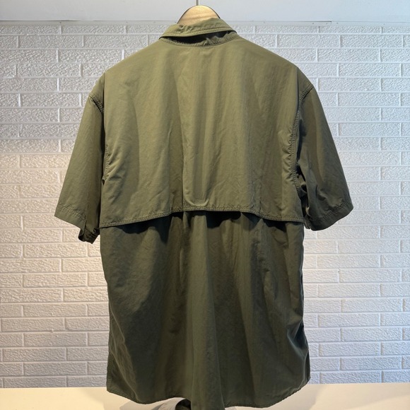 Mens Olive Green Short Sleeve Button Down Shirt Fishing Camping Outdoors - Picture 3 of 4